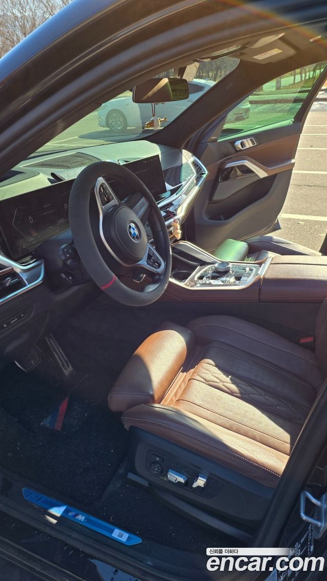 2023 BMW X6