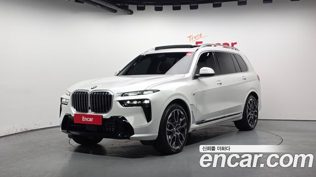 2025 BMW X7
