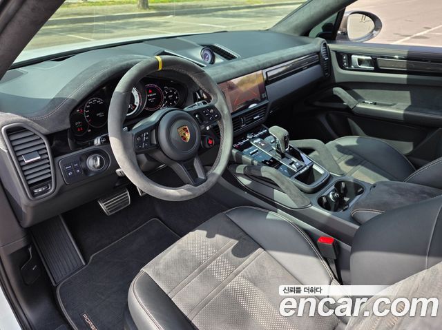 2022 Porsche Cayenne