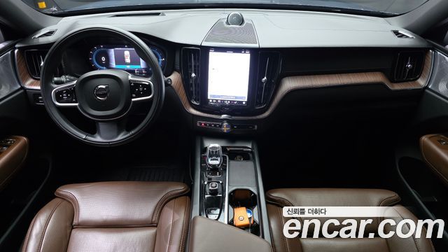 2022 Volvo XC60