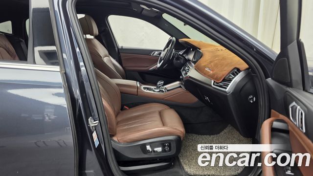 2021 BMW X6