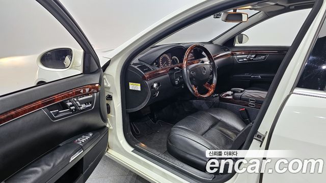 2008 Mercedes-Benz S-Class W221 S550
