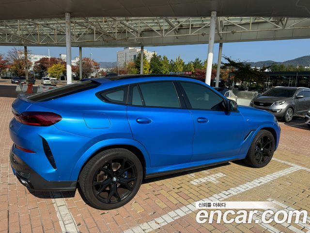 2023 BMW X6