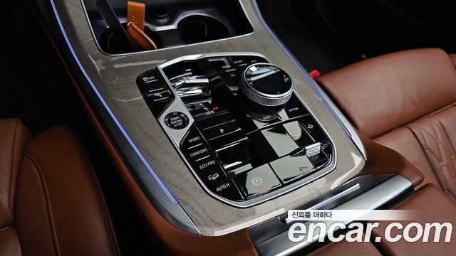 2024 BMW X7