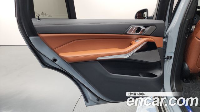 2024 BMW X7