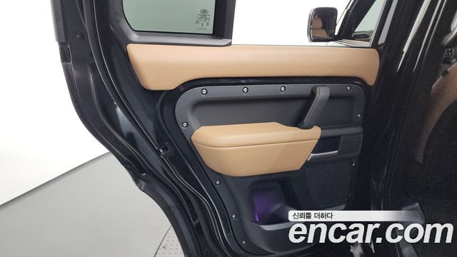 2025 Land Rover Defender