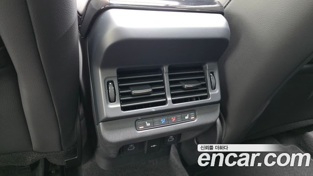 2026 Land Rover Range Rover Evoque