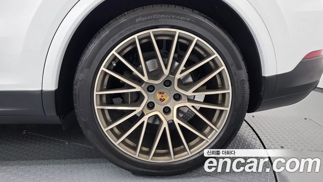 2023 Porsche Cayenne
