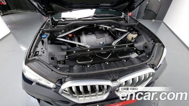2021 BMW X6
