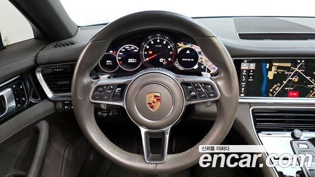 2018 Porsche Panamera 3.0 AWD
