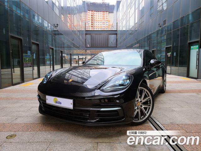 2018 Porsche Panamera 3.0 AWD