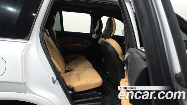 2025 Volvo XC90