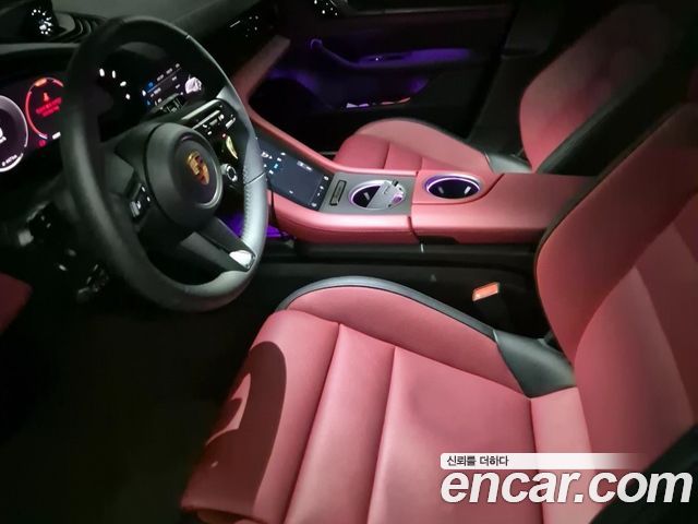 2025 Porsche Taycan