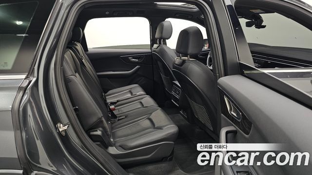 2022 Audi Q7